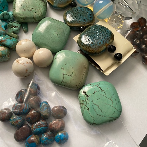 Assorted Natural Stone, Glass & Mother of Pearl Beads - Picture 4 of 14